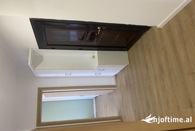 Shtepi me qera Apartament ne Tirane, 2+1, Mobilimi E mobiluar, Pagesa 550  Euro.