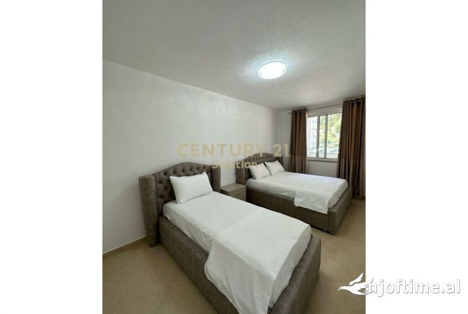 Shtepi ne shitje Apartament ne Lezhe, 1+1, Mobilimi E mobiluar, Pagesa 65,000  Euro.