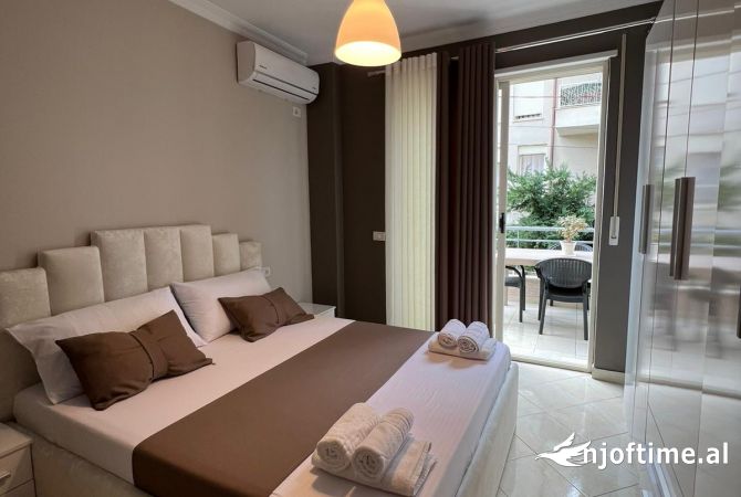 Shtepi me qera 1+1 ne Tirane - 900 Euro