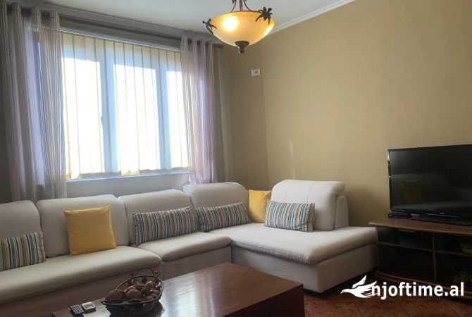 Shtepi me qera 3+1 ne Tirane - 700 Euro