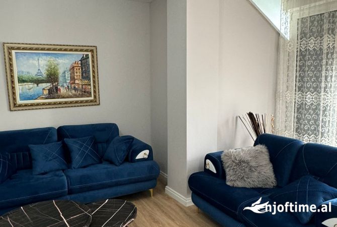 Shtepi me qera 2+1 ne Tirane - 800 Euro