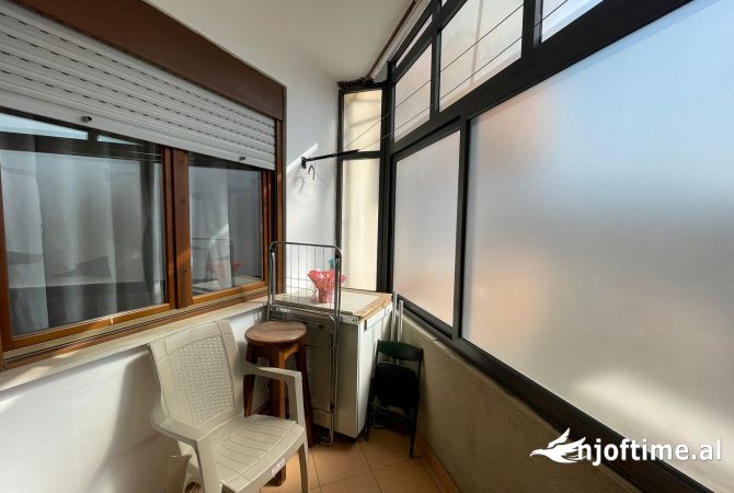 Shtepi ne shitje Apartament ne Tirane, 1+1, Mobilimi E mobiluar, Pagesa 148,000  Euro.