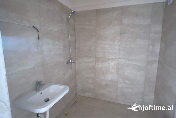 Apartment for sale in Tirana 2+1, Emty