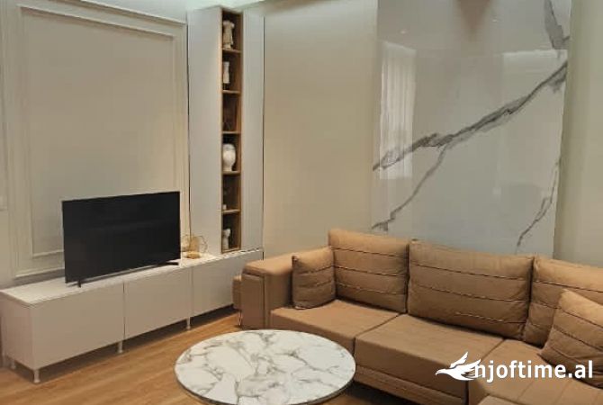 Shtepi me qera 1+1 ne Tirane - 700 Euro