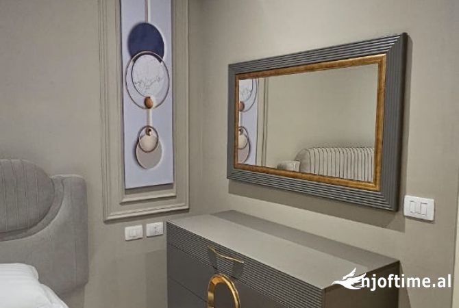 Shtepi me qera Apartament ne Tirane, 1+1, Mobilimi E mobiluar, Pagesa 700  Euro.