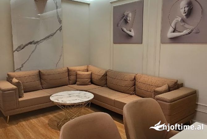 Shtepi me qera Apartament ne Tirane, 1+1, Mobilimi E mobiluar, Pagesa 700  Euro.