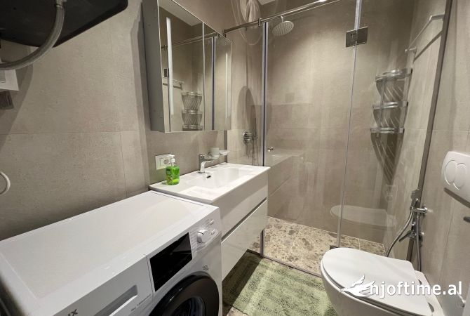 Shtepi me qera Apartament ne Tirane, 2+1, Mobilimi E mobiluar, Pagesa 950  Euro.