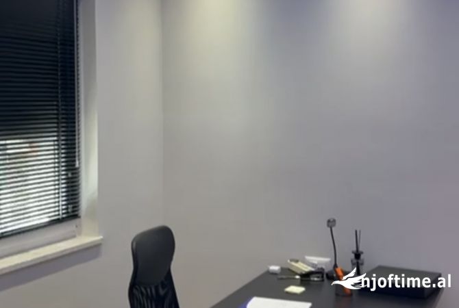 Ambient biznesi me qera 3+1 ne Tirane - 900 Euro