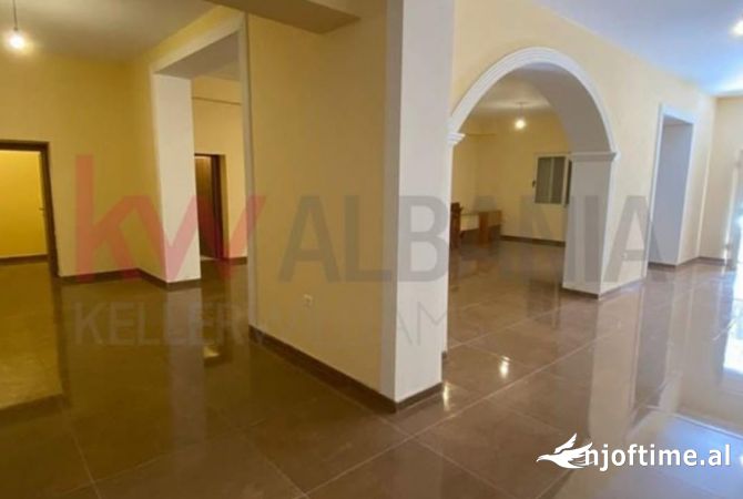 Ambient biznesi me qera 1+1 ne Tirane - 3,700 Euro