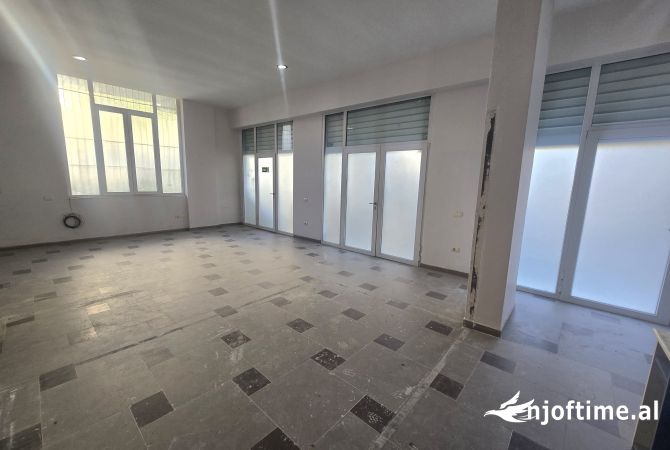 Ambient biznesi ne shitje 1+1 ne Tirane - 140,000 Euro