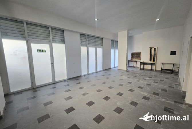 Ambient biznesi ne shitje 1+1 ne Tirane - 140,000 Euro