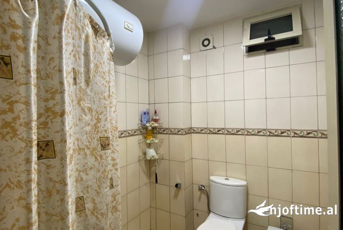Shtepi me qera Apartament ne Tirane, 1+1, Mobilimi E mobiluar, Pagesa 450  Euro.