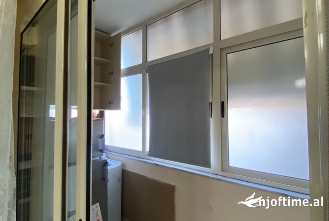 Shtepi me qera Apartament ne Tirane, 1+1, Mobilimi E mobiluar, Pagesa 450  Euro.