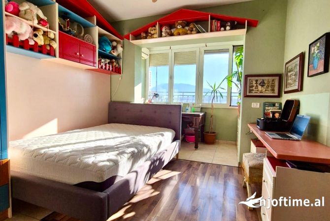 Shtepi ne shitje Apartament ne Tirane, 2+1, Mobilimi E mobiluar, Pagesa 190,000  Euro.