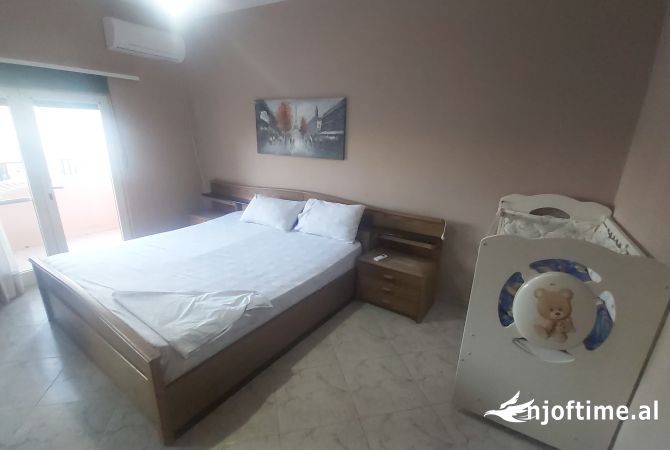 Shtepi me qera 2+1 ne Tirane - 650 Euro
