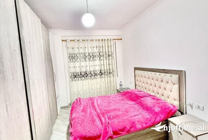 Shtepi me qera Apartament ne Tirane, 1+1, Mobilimi E mobiluar, Pagesa 600  Euro.