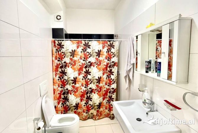 Shtepi me qera Apartament ne Tirane, 1+1, Mobilimi E mobiluar, Pagesa 600  Euro.