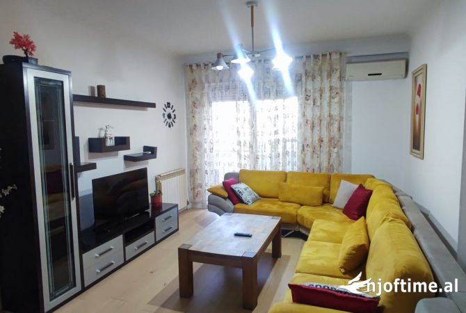Shtepi me qera 2+1 ne Tirane - 450 Euro