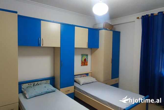 Shtepi me qera 2+1 ne Tirane - 450 Euro