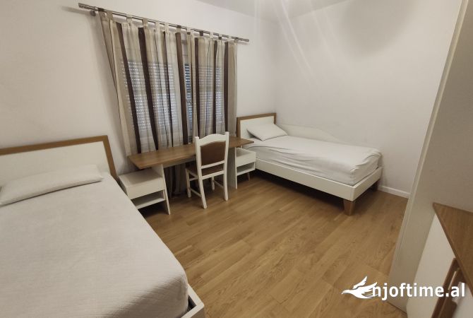 Shtepi me qera 2+1 ne Tirane - 800 Euro