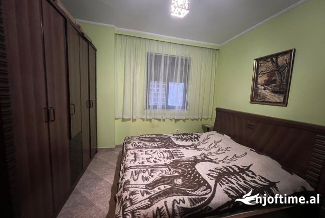 Shtepi me qera Apartament ne Tirane, 1+1, Mobilimi E mobiluar, Pagesa 55,000  Leke.