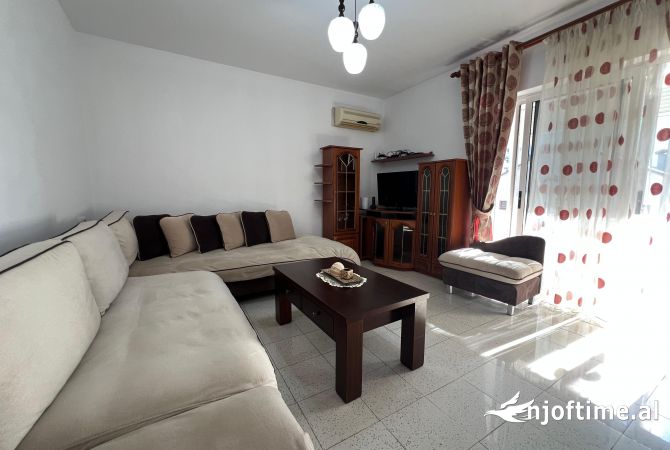 Shtepi me qera 2+1 ne Tirane - 650 Euro
