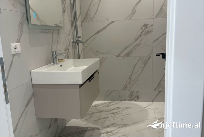 Super ambient per qira, Lake View