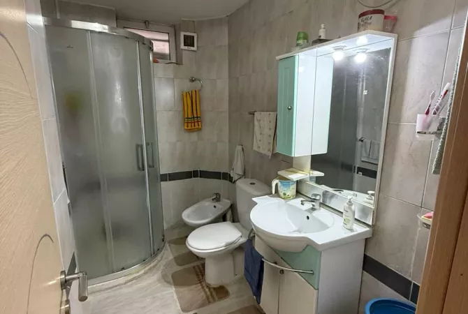 Shtepi ne shitje 2+1 ne Tirane - 16,500,000 Leke