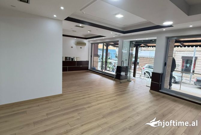Ambient biznesi me qera 1+1 ne Tirane - 1,500 Euro