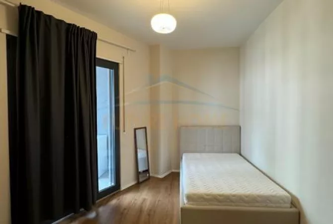Shtepi me qera Apartament ne Tirane, 2+1, Mobilimi E mobiluar, Pagesa 800  Euro.