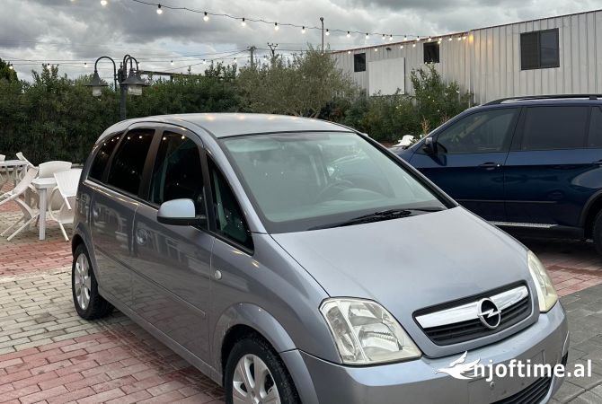 Makina ne shitje ne Durres - 2,200 Euro