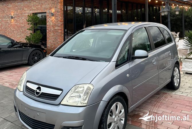 Cars for sale in Durres - 2,200 Euro