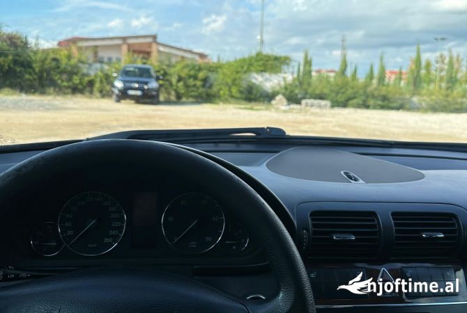 Makina ne shitje ne Durres - 3,200 Euro