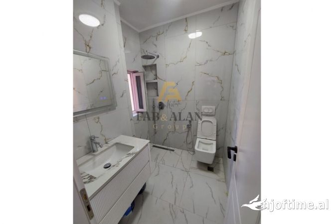 Shtepi ne shitje 2+1 ne Tirane - 185,000 Euro