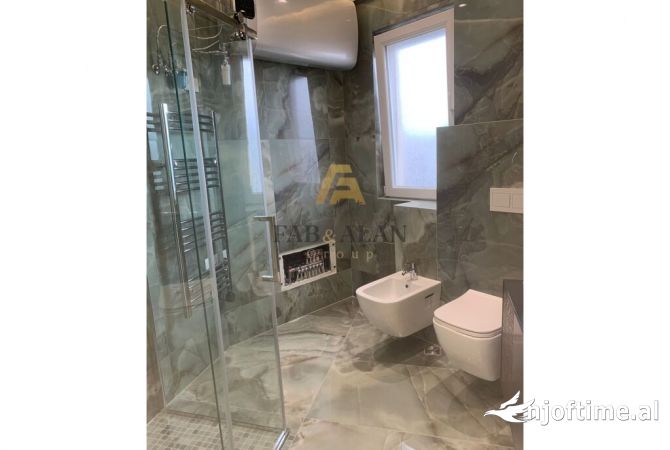 Shtepi me qera 2+1 ne Tirane - 1,000 Euro