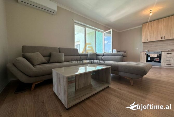 Shtepi me qera 2+1 ne Tirane - 800 Euro