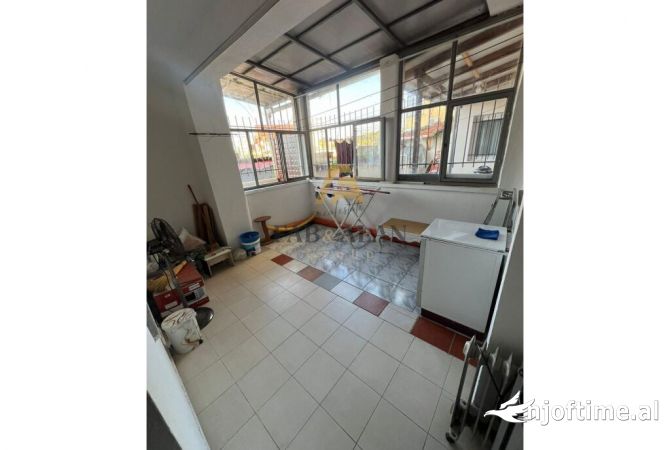 Shtepi ne shitje 1+1 ne Tirane - 96,000 Euro