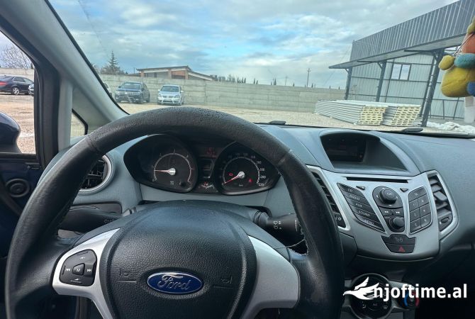 Makina ne shitje  ne Durres - 3,600 Euro