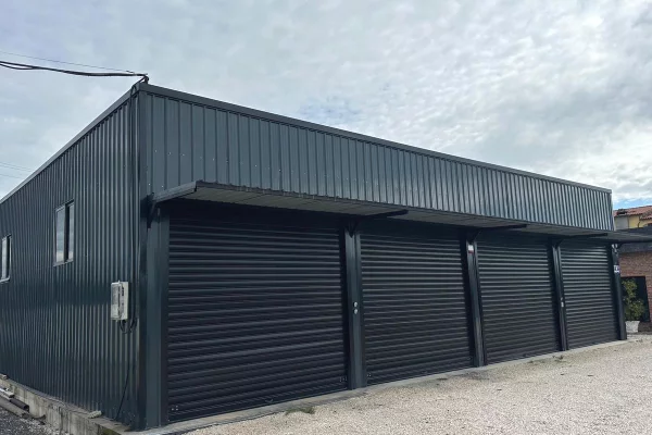 Ambient biznesi me qera 6+1 ne Durres - 600 Euro