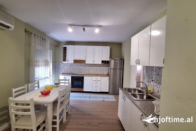 Shtepi me qera 3+1 ne Tirane - 600 Euro