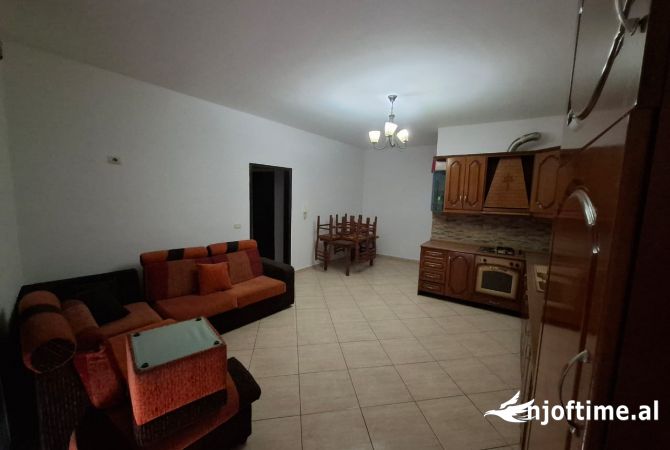 Shtepi me qera 1+1 ne Tirane - 45,000 Leke