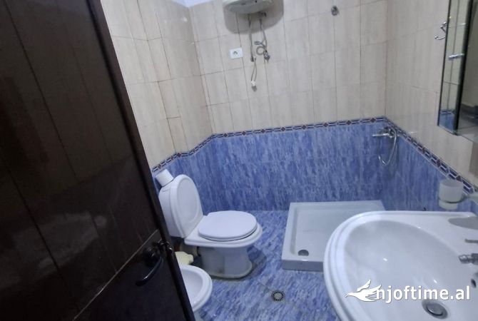 Shtepi me qera Apartament ne Tirane, 1+1, Mobilimi E mobiluar, Pagesa 45,000  Leke.