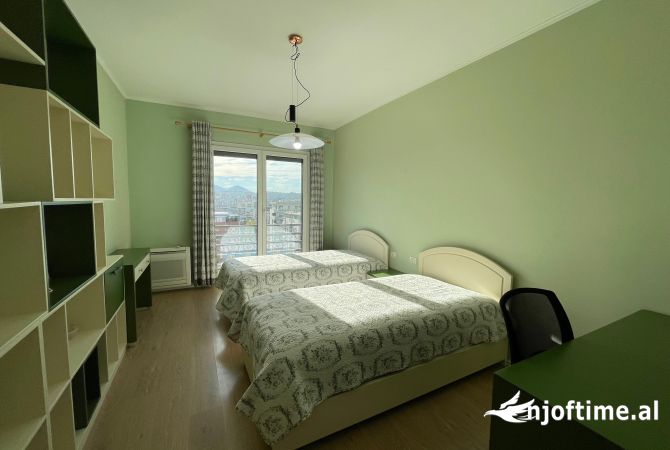 Shtepi me qera Apartament ne Tirane, 2+1, Mobilimi E mobiluar, Pagesa 900  Euro.