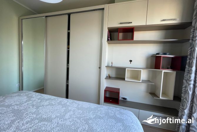 Shtepi me qera 2+1 ne Tirane - 900 Euro