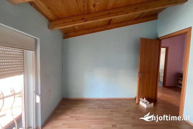 Shtepi me qera 1+1 ne Tirane - 800 Euro