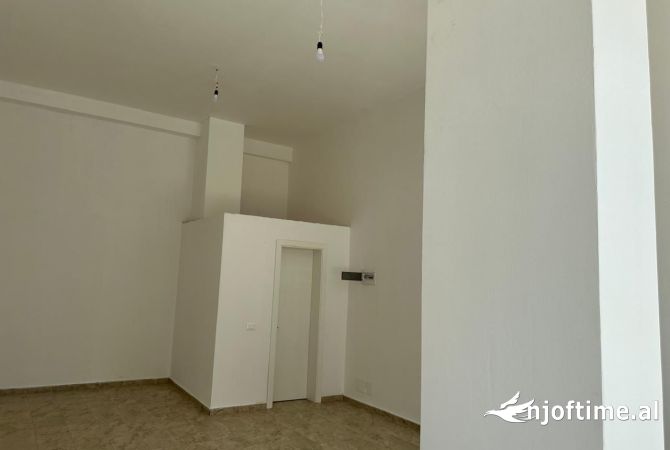 Ambient biznesi me qera 1+1 ne Tirane - 500 Euro