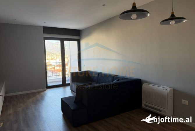 Shtepi me qera Apartament ne Tirane, 2+1, Mobilimi E mobiluar, Pagesa 700  Euro.