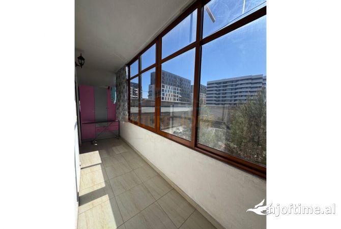 Shtepi me qera Apartament ne Tirane, 2+1, Mobilimi E mobiluar, Pagesa 500  Euro.