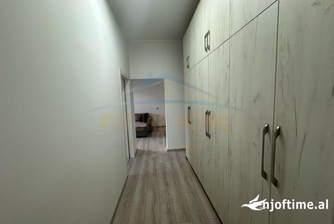 Shtepi ne shitje Apartament ne Tirane, 1+1, Mobilimi E mobiluar, Pagesa 130,000  Euro.