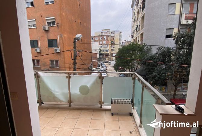 Shtepi me qera 2+1 ne Tirane - 500 Euro